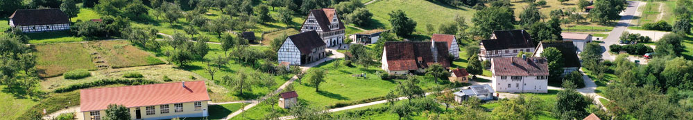Blick über Gartensaal und Neckarland-Dorf 999x174